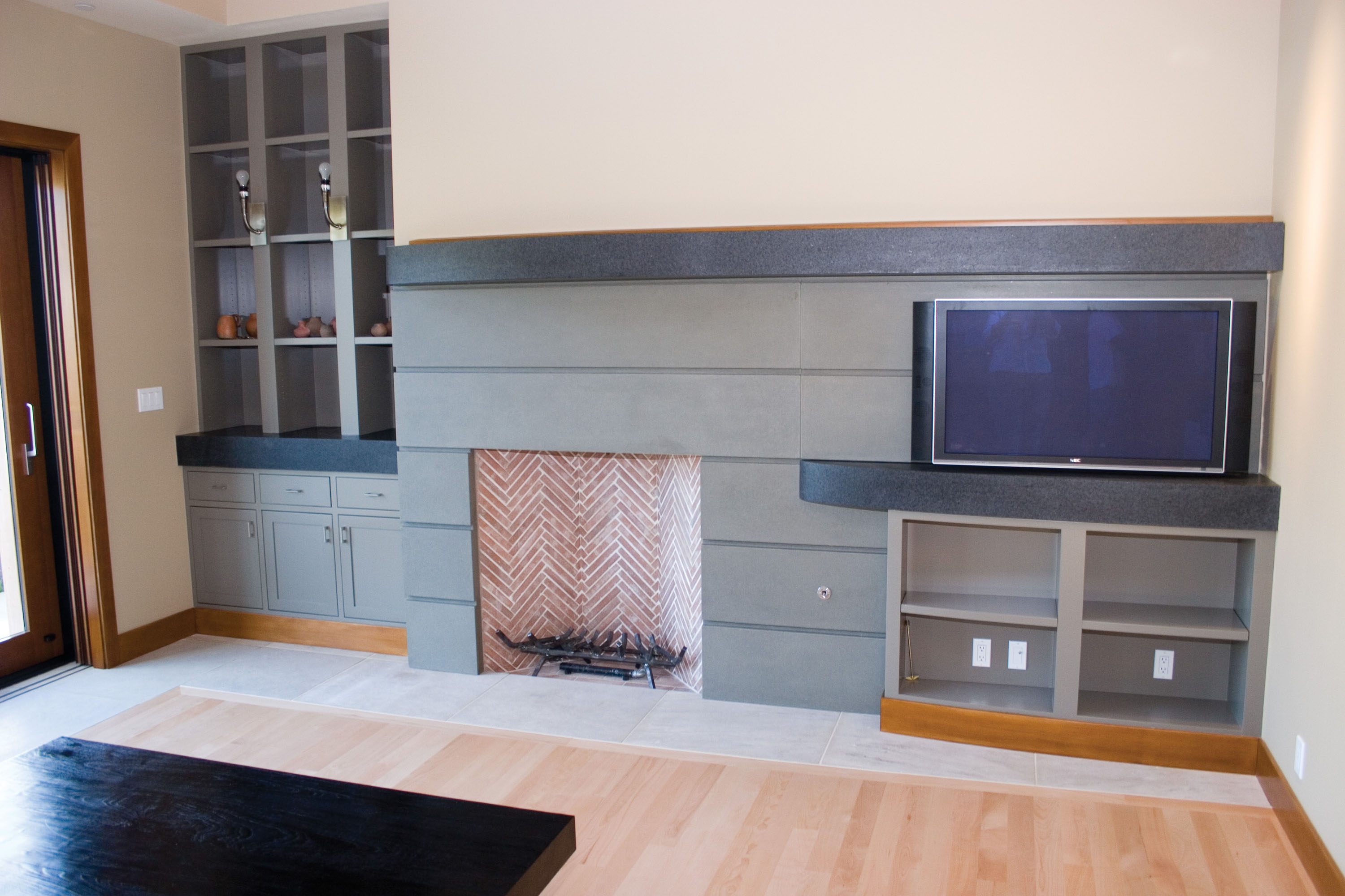 FPS22 | Contemporary Concrete Fireplace Surround